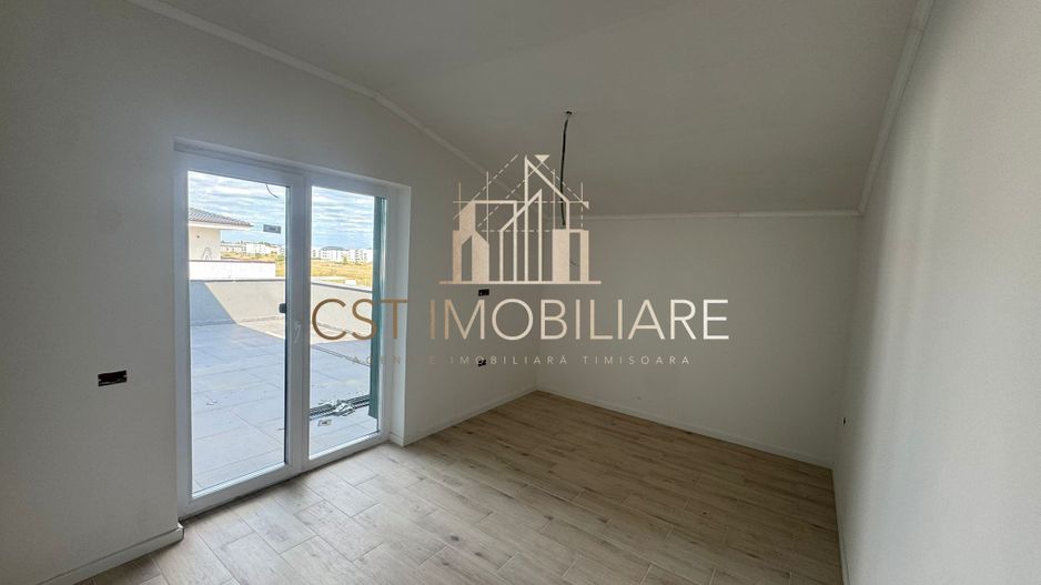 Apartament cu 4 camere / Terasa 30 mp - Poză 3