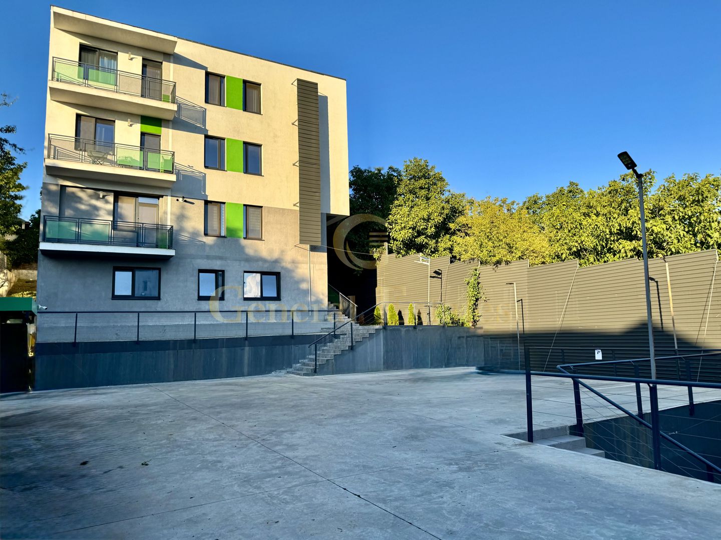 Vânzare apartament cu 2 camere - 68 m.p. Mutare imediată în Tătărași - Poză 2