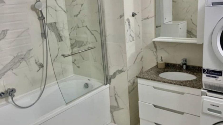 Chirie ultra centru, str.Lev Tolstoi 63, Sky House, 2 camere, 65mp - Poză 2