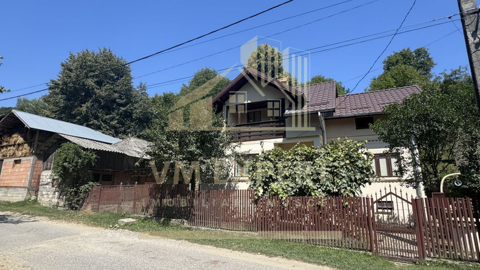 CASA 11 CAMERE TEREN 893 MP LEREȘTI ARGEȘ - Poză 27