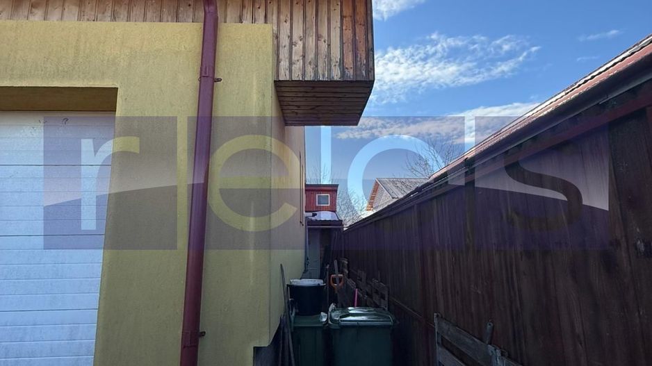 VANARE CASA | 150 MP LOCUIBILI | TEREN 400 MP | PANOURI FOTOVOLTAICE 8 KW | - Poză 4