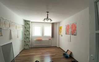Apartament 3 camere, Obcini, parter, ideal birouri/cabinete - Poză 1