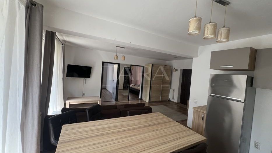 Apartament cu 3 camere de vânzare – Florești, zona Penny - Poză 1