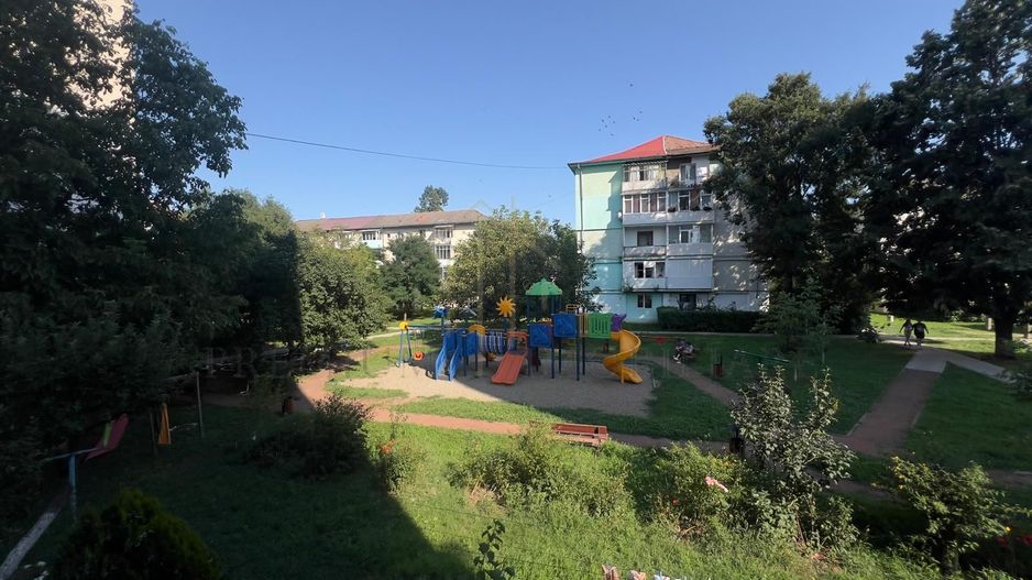 Apartament 3 camere etaj 1 - zona centrala - Poză 10