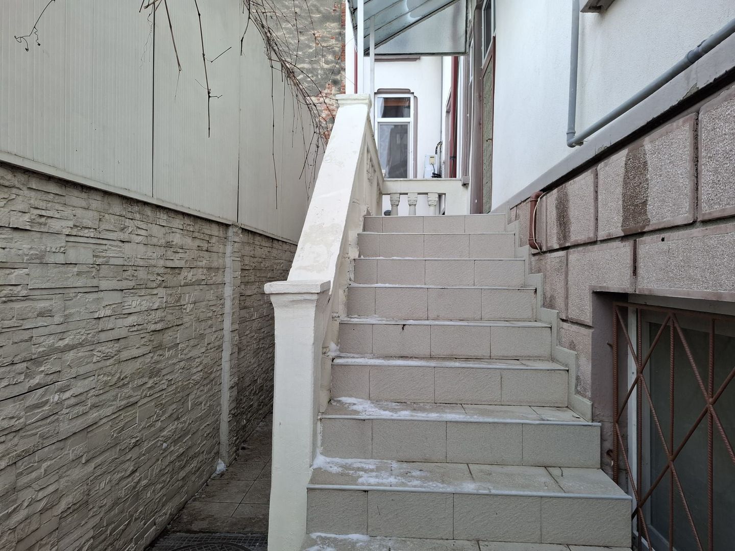 URGENT!, libera, rezidential/birou/comercial, 2 intrari, NEGOCIABIL - Poză 17