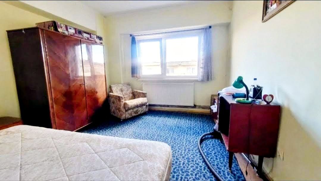 3 camere în Scriitorilor – spațiu generos, poziție excelentă, potențial ridicat - Poză 6