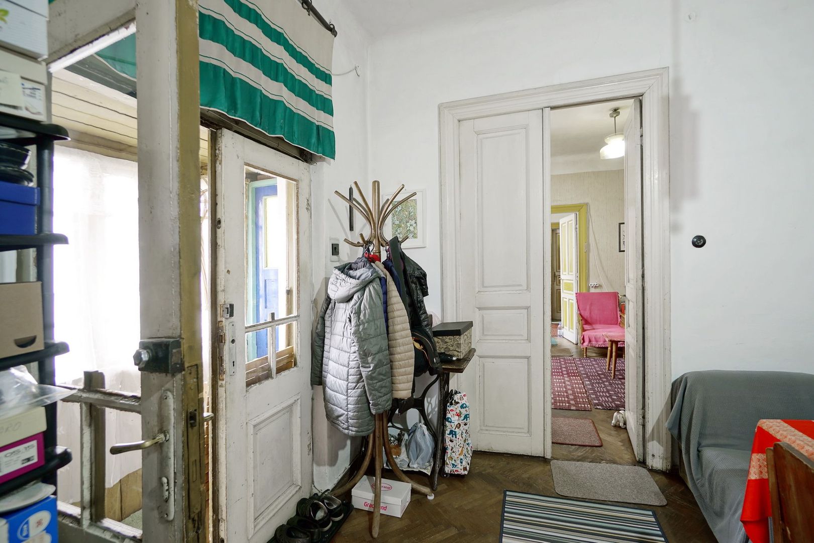apartament in vila pe Str.Tunari, curte proprie de 115 mp,la245000 Eur - Poză 5