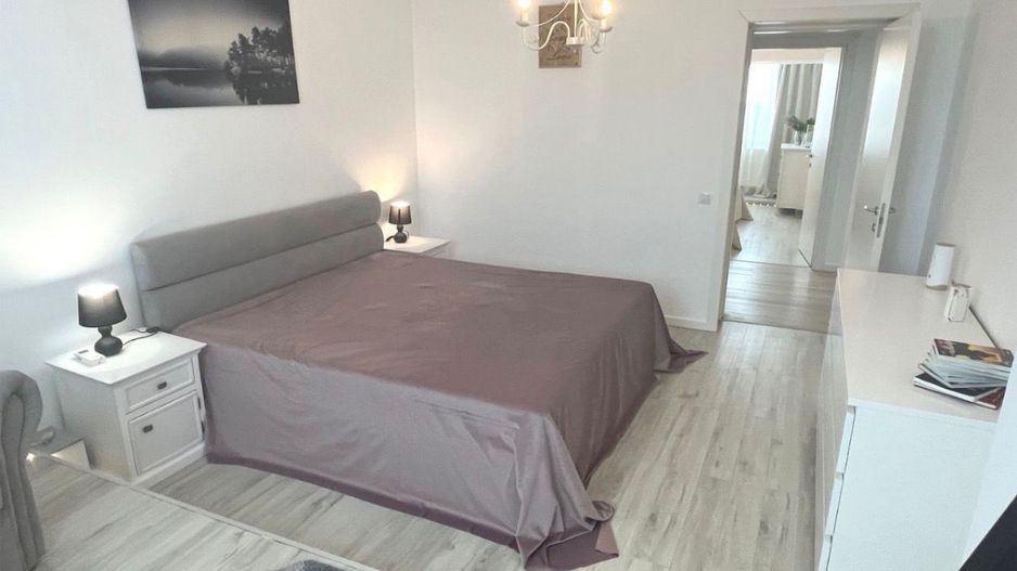 AP. 3 CAMERE P-TA ALBA IULIA,BUCATARIE INCHISA,METROU 10 MINUTE,MODERN - Poză 2