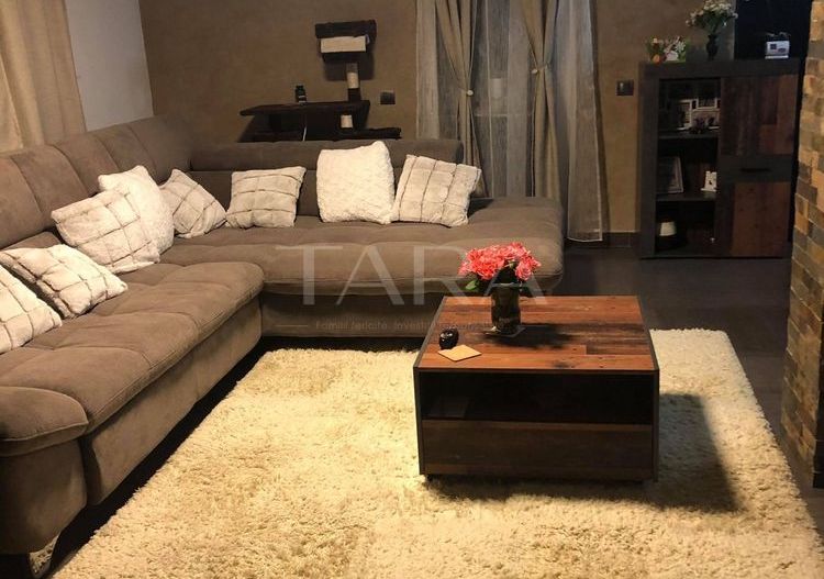 Casă individuală cu terase, curte generoasă și garaj – Floresti. - Poză 1