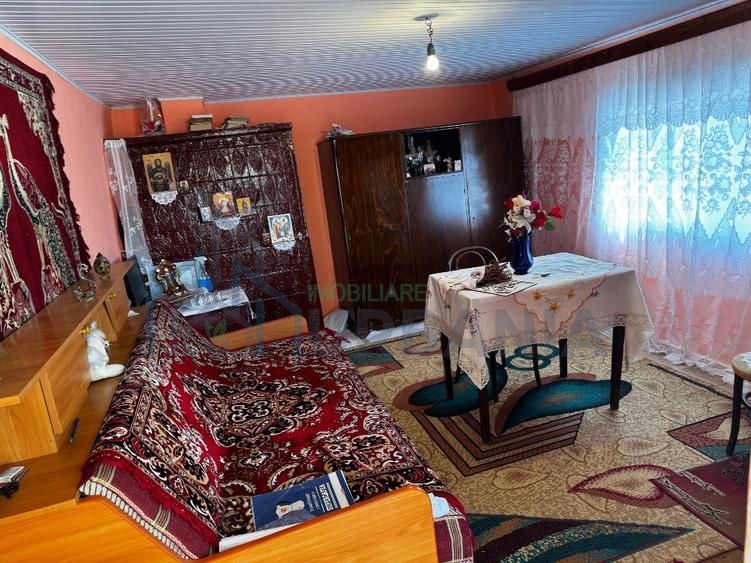 Casa locuibila la 39 km de Iasi, in Hermeziu, racordata la apa - Poză 6