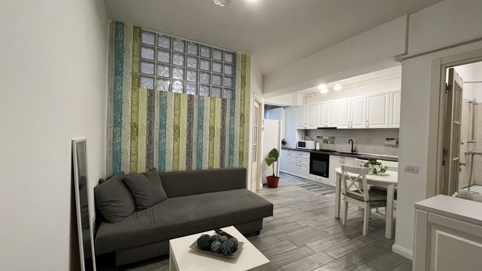 Studio bine compartimentat, parcare, complet mobilat, renovat, mutare imediata - Poză 1