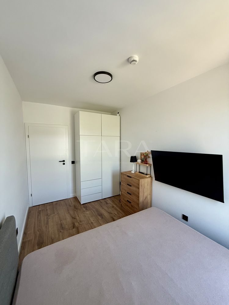 Apartament decomandat cu 3 camere, ultimul etaj, Traian Vuia. - Poză 4
