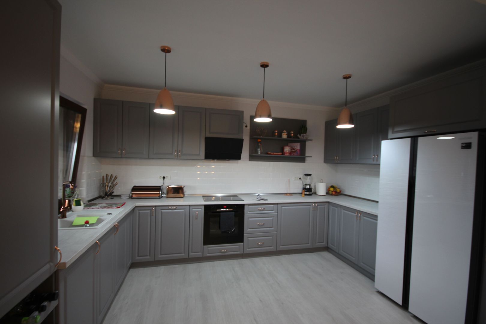 Modern si primitor - Poză 42