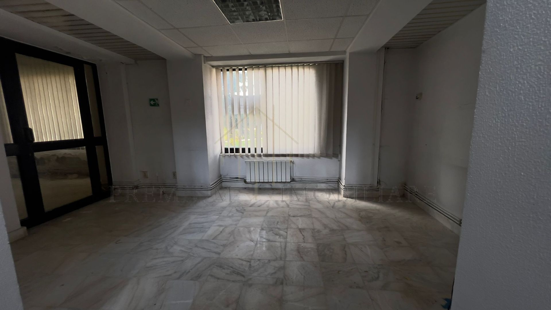 CLADIRE DE BIROURI - Poză 8