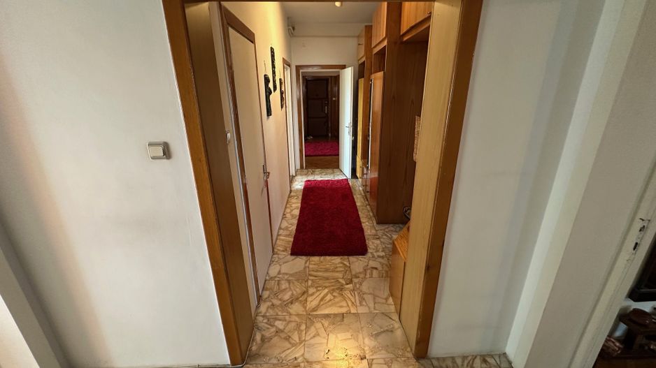 Apartament 5 camere in imobil tip asociatie zona Centrala - Poză 9