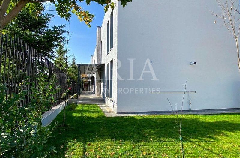 Vila individuala - complex exclusivist - PIPERA - - Poză 3