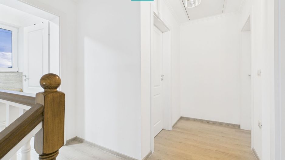 Casă cu 4 camere în Dumbrăvița, langă pădure - Poză 17