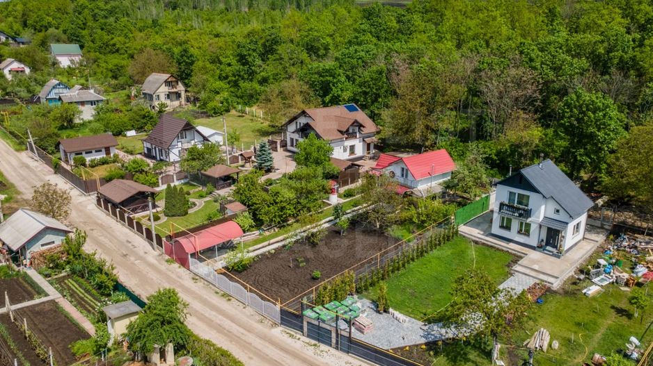 Vânzare, vilă, 2 camere, str. Dimitrie Cantemir, Stăuceni - Poză 1