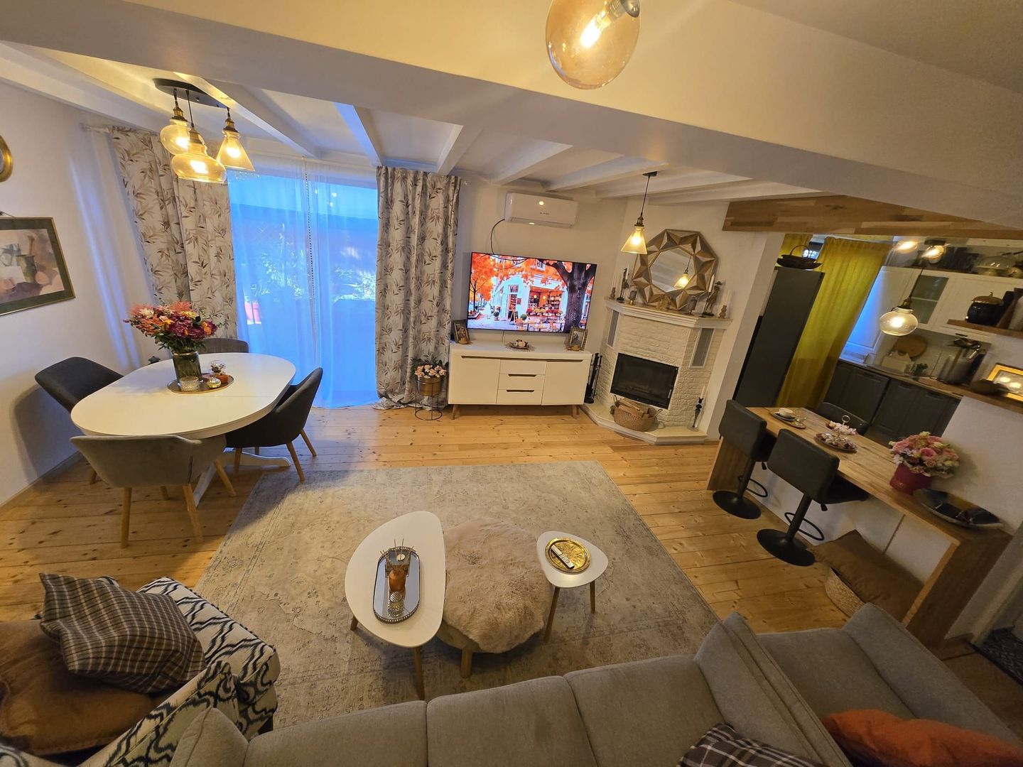 VILA CU SPA PRIVAT SI TEREN GENEROS IN TUNARI - Poză 2