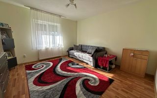 Casă Indiviudala cu 3 camere si 755 mp de teren in Giroc la asfalt. - Poză 5