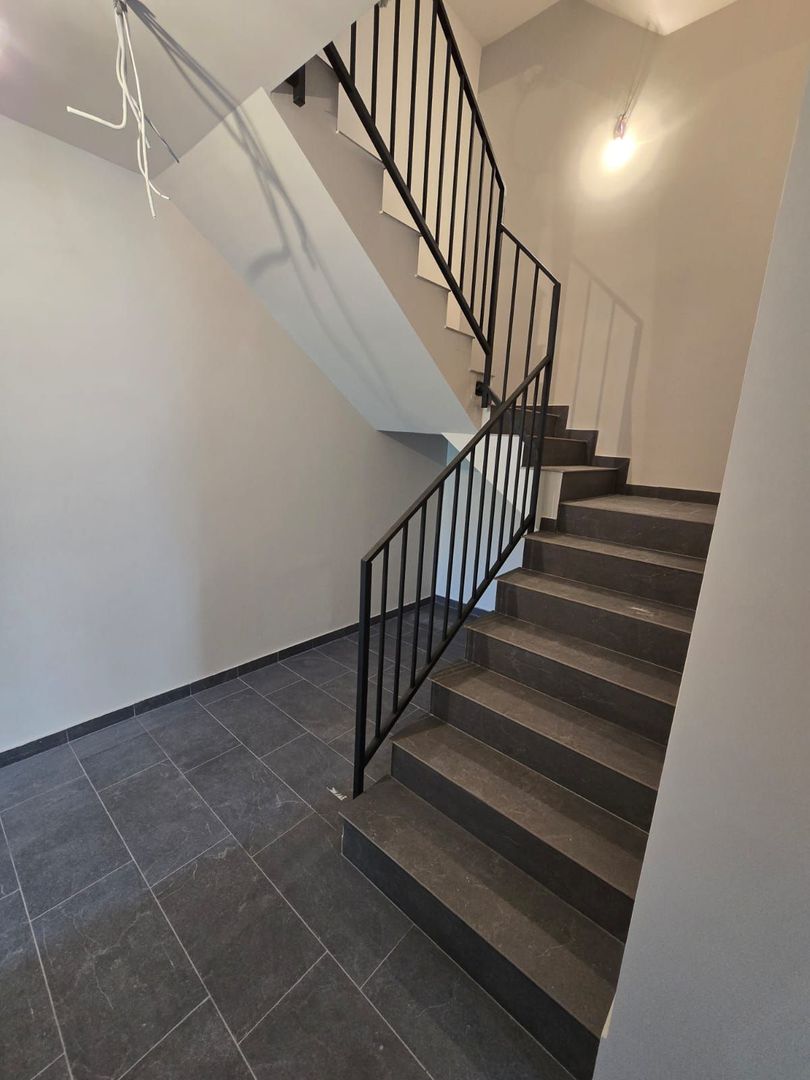 Apartament cu 2 camere 65,10 mp + 30 mp pod - vedere la muntii Caraiman Busteni - Poză 8