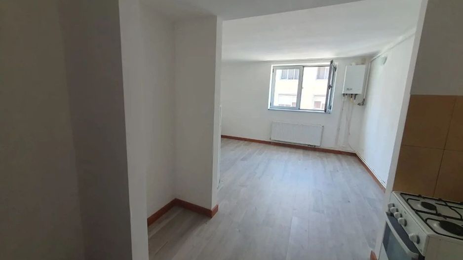 BRASADAS vinde garsonieră 29mp etajul 2/4 Cloșca. - Poză 3