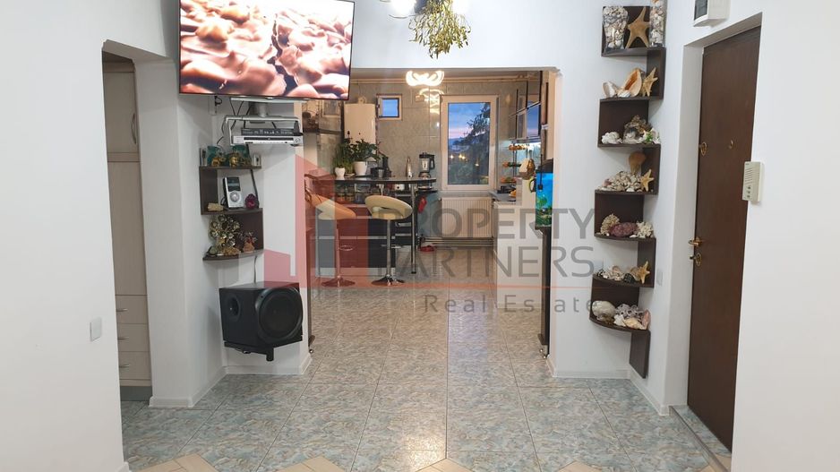 Apartament 4 camere Tractorul - Poză 12