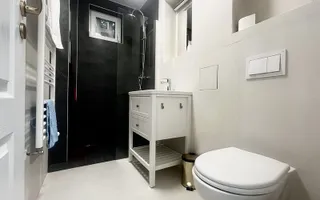 Un apartament primitor si modern, situat in zona Ultracentrală - Piața Victoriei - Poză 14