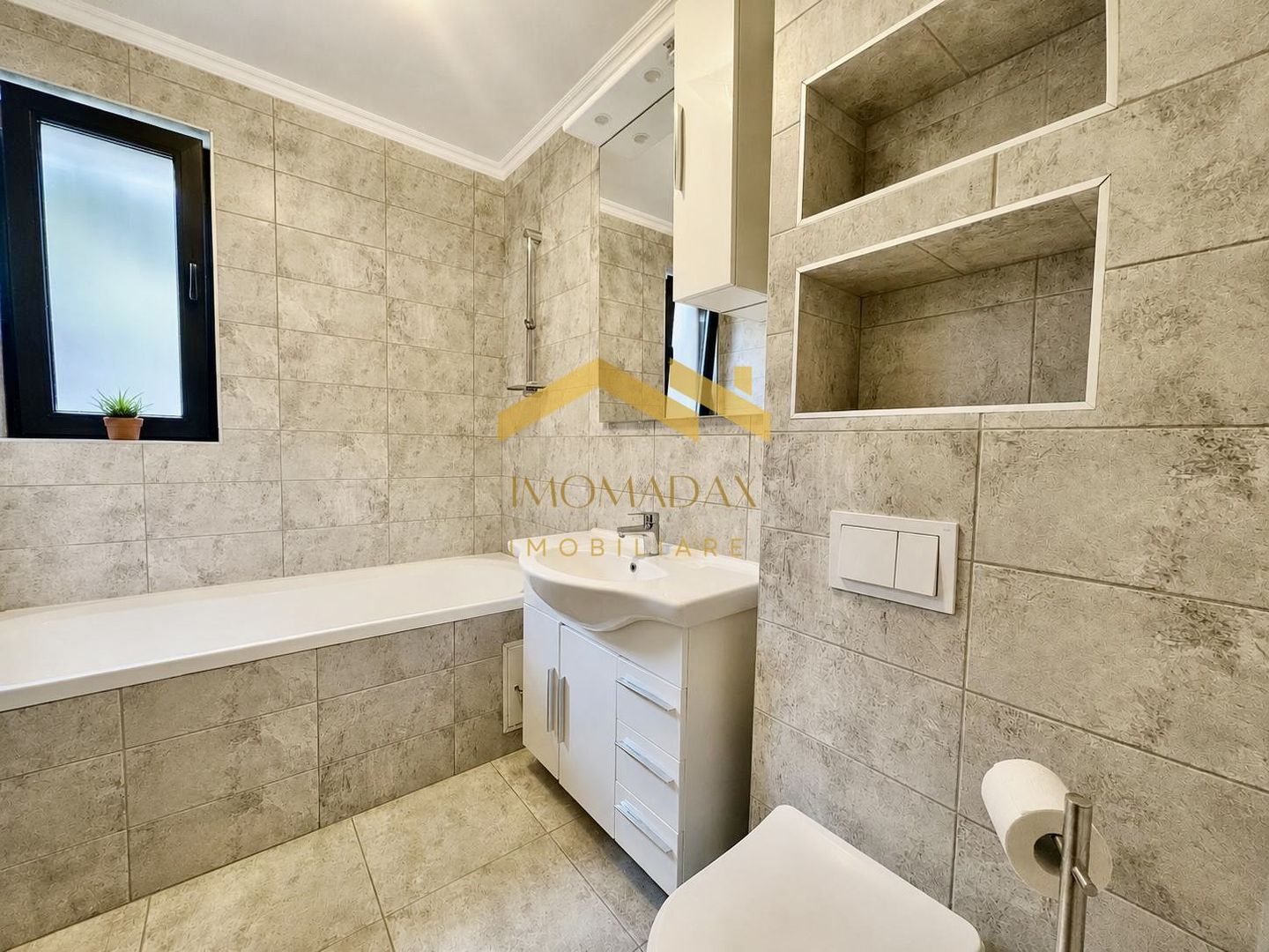 Braytim-2 Camere-Curte proprie - Poză 8