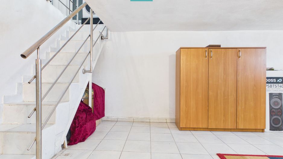 Casă retrasă Pișchia – 4 camere, teren 920 mp - Poză 45