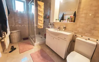 Refugiu Modern în Natură – Vilă Premium cu Design Contemporan - Poză 18