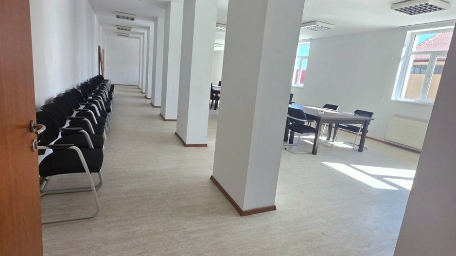 Birouri moderne Calea Clujului - Poză 1