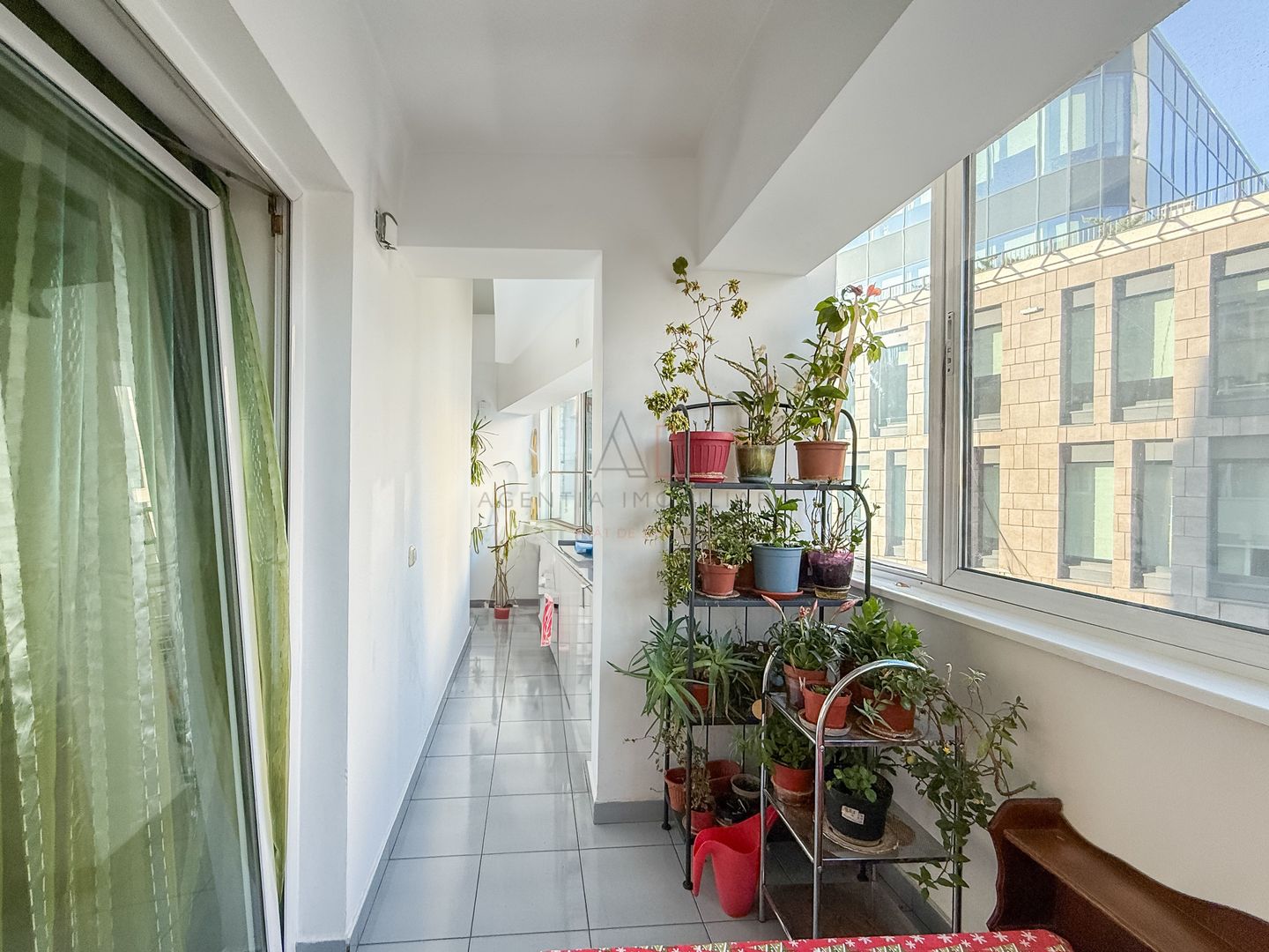 4 camere | Universitate Rosetti | bloc 1980 - Poză 8