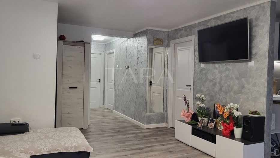 Confort și spațiu – Apartament cu 3 camere, zona Panemar. - Poză 1