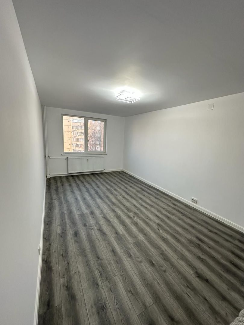 3 Camere 68mp Renovat - Aparatorii Patriei - Contract Parcare - Poză 9