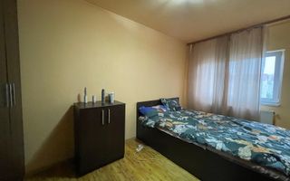 Apartament luminos cu 2 camere, la mansardă, în zonă căutată - Poză 4