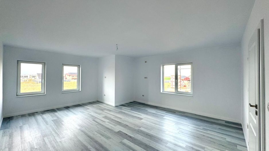 Duplex 4 camere -140.000€ pozitie excelenta |Săcălaz| - Poză 10