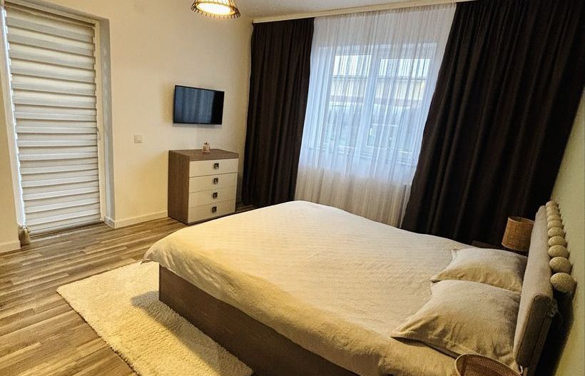 Apartament 2 camere, str.Rozelor-Zona Bariera Valcii, prima inchiriere - Poză 4