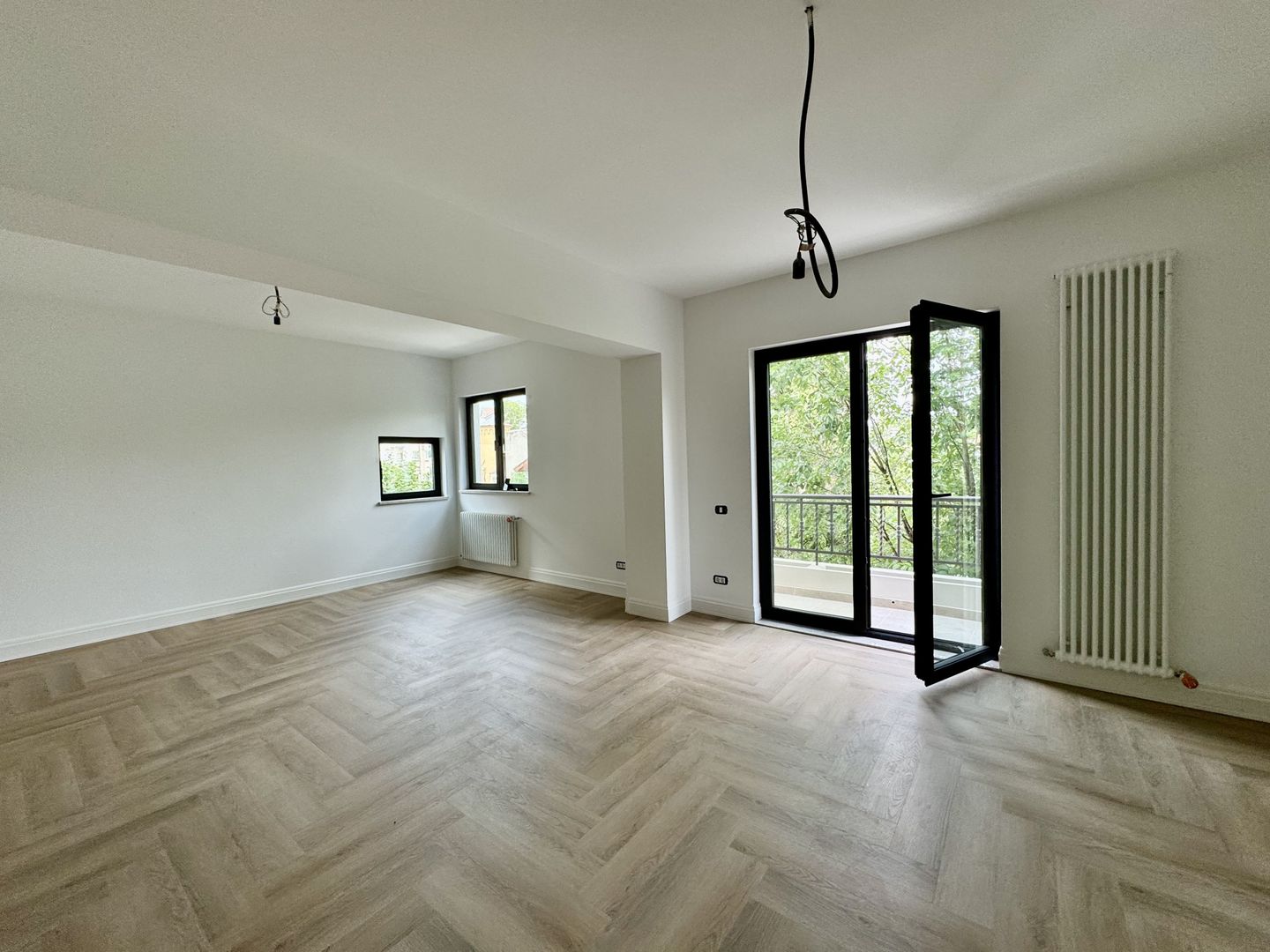 Primaverii vila 650 mp stil arhitectonic neoromanesc - Poză 16