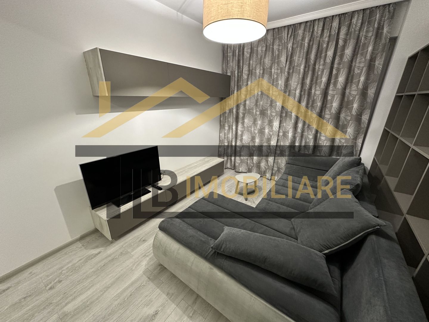 Apartament de 2 camere, 58mp, parcare, Zona Semi-Central - Poză 2
