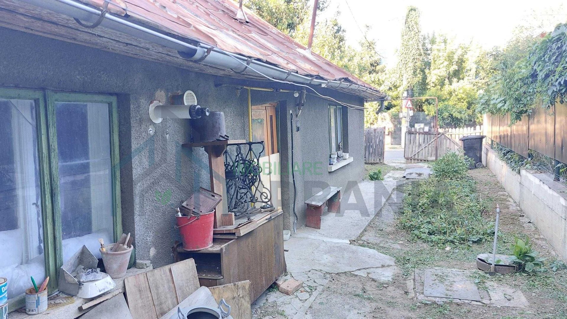 Casă tradițională în zona Tg. Cucu - Podul de Fier, teren 267 mp, C.U. pentru reconstruire și supraetajare P+1 - Poză 5