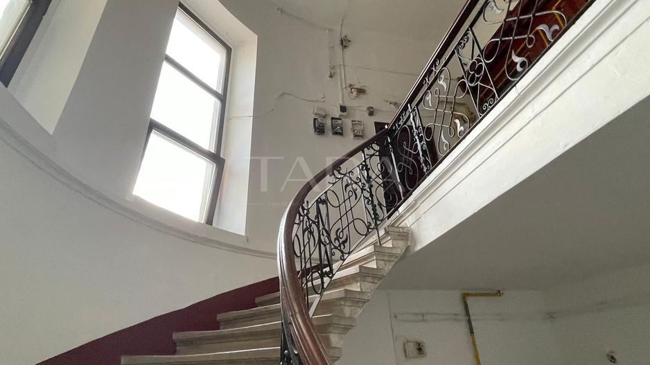 EXCLUSIVITATE. Apartament interbelic. Confort și eleganță. UMF - Poză 4