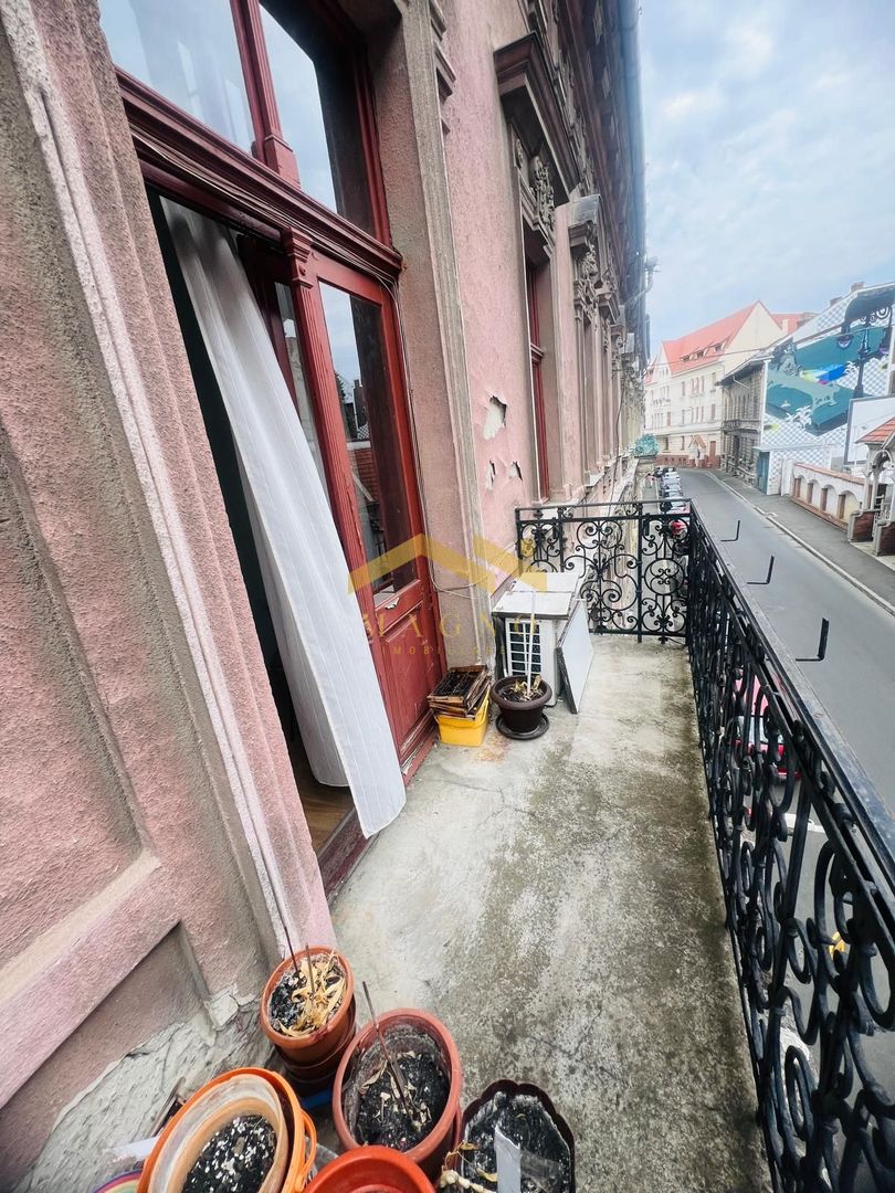 Apartament (pretabil pentru Birou ,Cabinet etc.) de vanzare in centru. - Poză 15