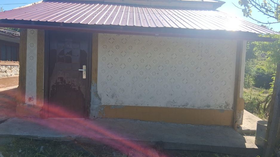 Casă cu teren de 1.470 mp de vânzare – Fântânele, Scânteiești - Poză 3