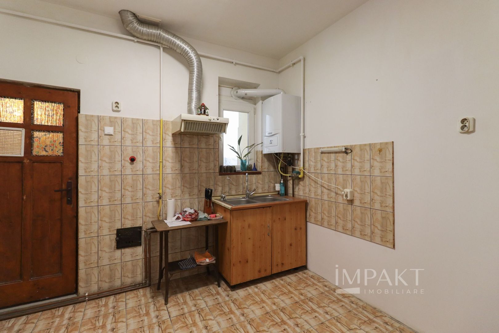 Apartament cu 3 camere si cota parte de gradina, zona strazii Horea! - Poză 6