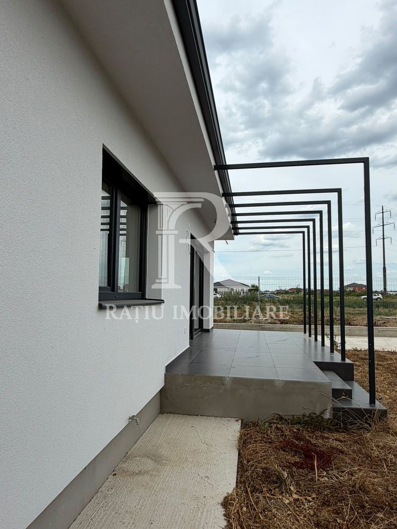 Casă modernă | Finisaje Premium| Terasă | Cihei - Poză 4