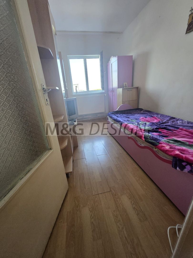 Ap 3 camere, zona Lipovei, etaj 3, decomandat - Poză 33