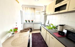 De vanzare apartament 2 camere, vedere superba Cetatea Alba Carolina - Poză 5