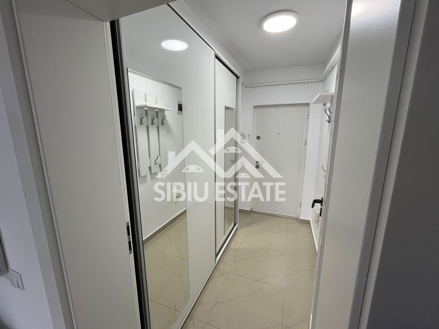 Apartament 2 camere modern, balcon 7 mp, parcare ,Șelimbăr Brana - Poză 12