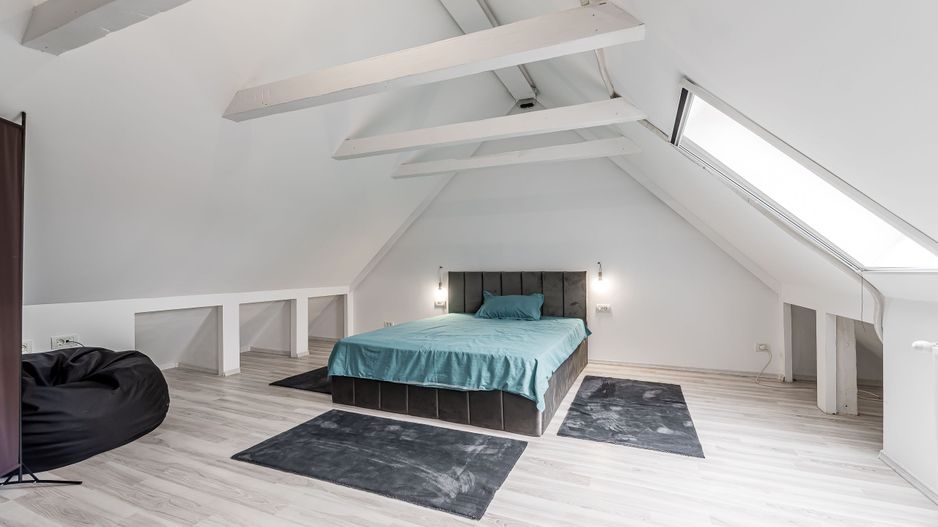 Casa 6 camere - teren 558 mp - Centrul Aradului - COMISION 0 - Poză 5
